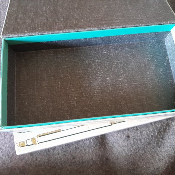 Molly & Rex rectangular flap box set - Picture 5 of 6